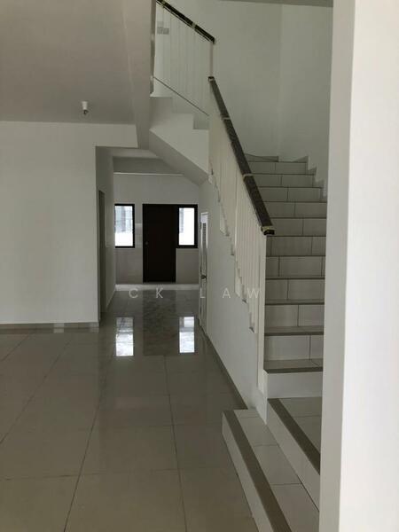2-storey Terraced House for Sale in Setia Ecohill (Semenyih) - CK Law - Corridor - PropertyGuru.com.my