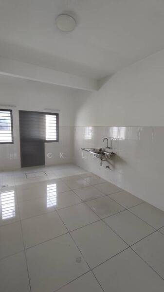2-storey Terraced House for Sale in Setia Ecohill (Semenyih) - CK Law - Kitchen - PropertyGuru.com.my
