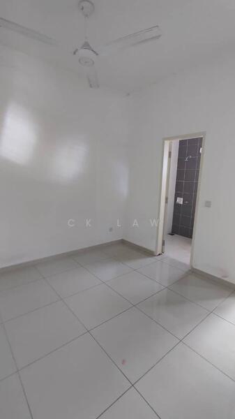 2-storey Terraced House for Sale in Setia Ecohill (Semenyih) - CK Law - Interior - PropertyGuru.com.my