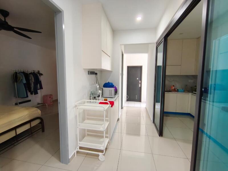 Guest Room and Kitchen