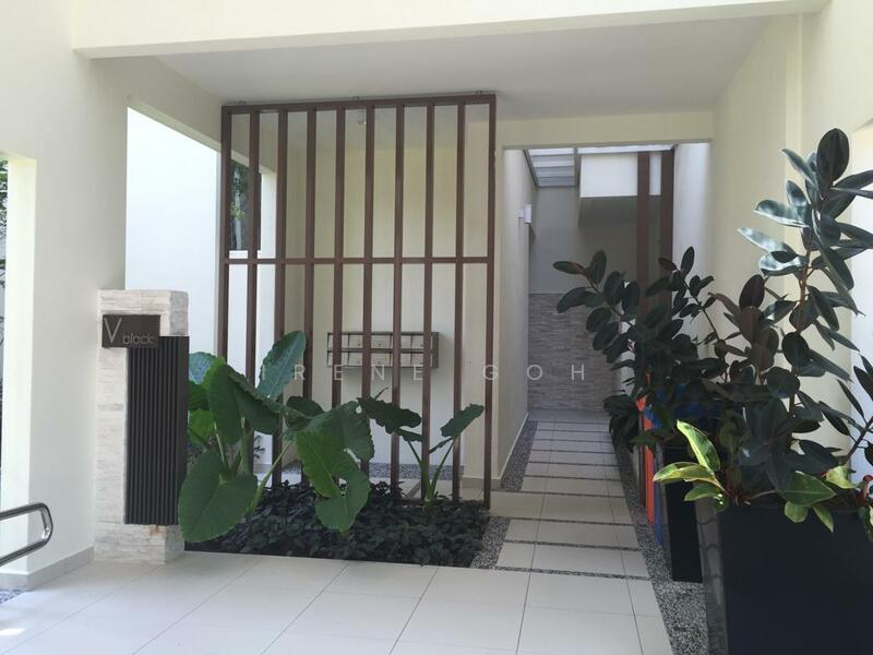 Kondominium untuk Disewa di Ferringhi Residence - Irene Goh - Entrance - PropertyGuru.com.my