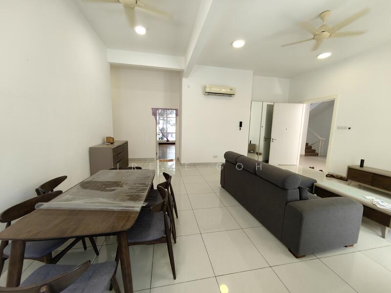 Kondominium untuk Disewa di Ferringhi Residence - Irene Goh - Living Room - PropertyGuru.com.my