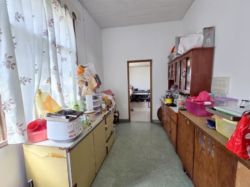 Rumah Teres 2 Tingkat untuk Dijual di Taman Petaling (Kepong) - Kiing TW - Kitchen - PropertyGuru.com.my