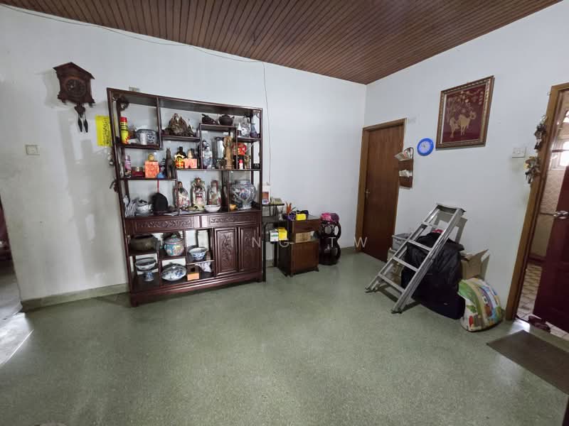 Rumah Teres 2-Tingkat untuk Dijual di Taman Petaling (Kepong) - Kiing TW - Living Room - PropertyGuru.com.my