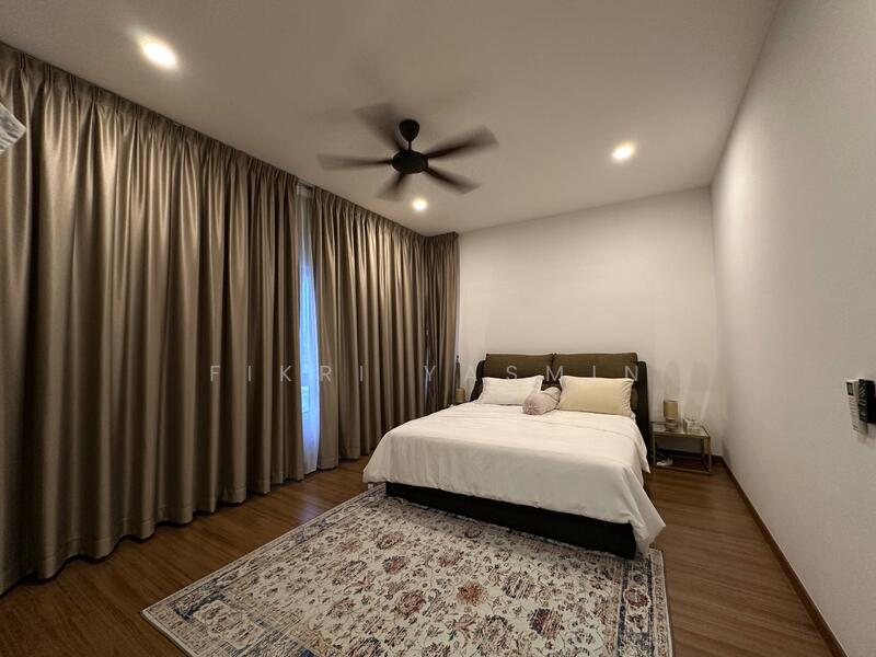 For Sale - Serenia Arina