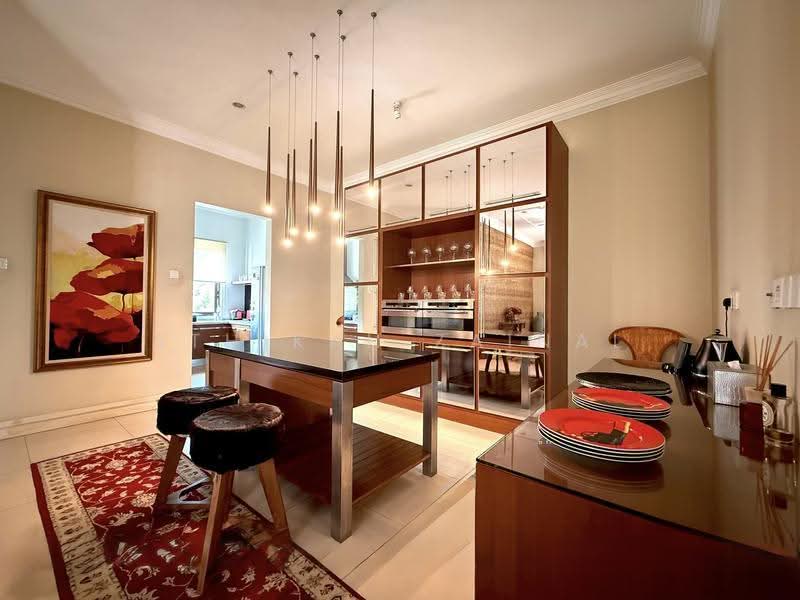 Semi-Detached House for Sale in Sri Hartamas (Kuala Lumpur) - Athikah Zainal - Kitchen - PropertyGuru.com.my