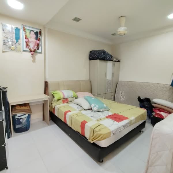 2-storey Terraced House for Sale in Bandar Putra Permai (Seri Kembangan) - Sally Lim - Bedroom - PropertyGuru.com.my