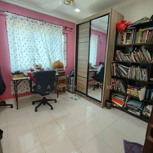 2-storey Terraced House for Sale in Bandar Putra Permai (Seri Kembangan) - Sally Lim - PropertyGuru.com.my