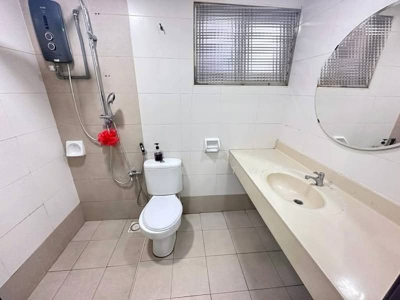 Rumah Teres 2.5 Tingkat untuk Dijual di Laman Rimbunan (Kepong) - Kiing TW - Bathroom - PropertyGuru.com.my