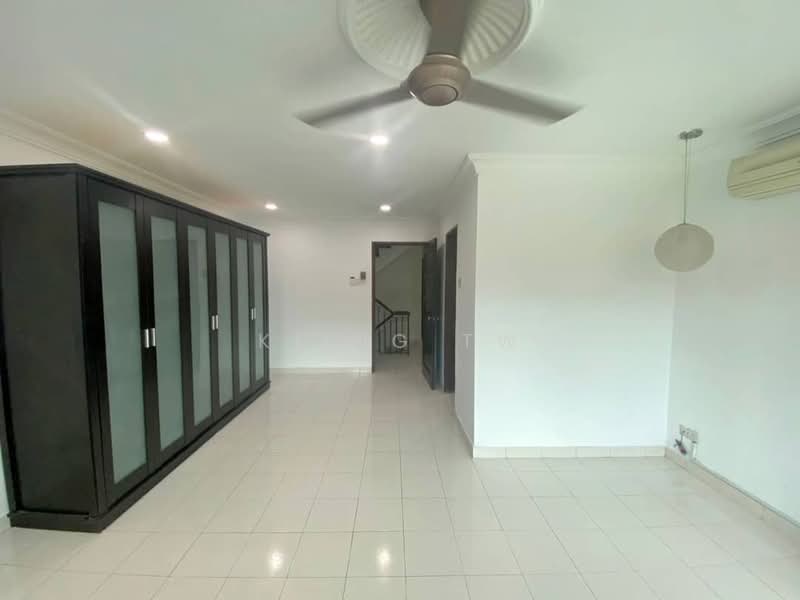 Rumah Teres 2.5 Tingkat untuk Dijual di Laman Rimbunan (Kepong) - Kiing TW - Living Room - PropertyGuru.com.my