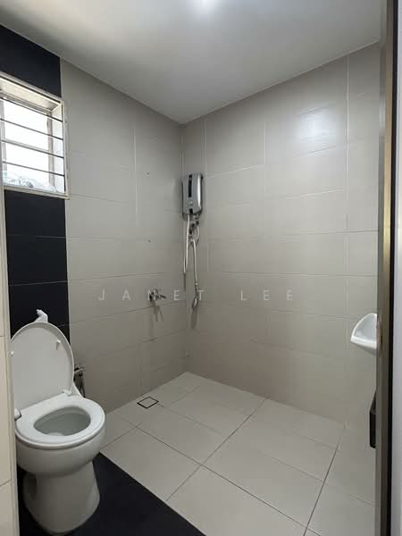 Rumah Teres 2 Tingkat untuk Dijual di Taman Mutiara Rini (Skudai) - Janet Lee - Bathroom - PropertyGuru.com.my