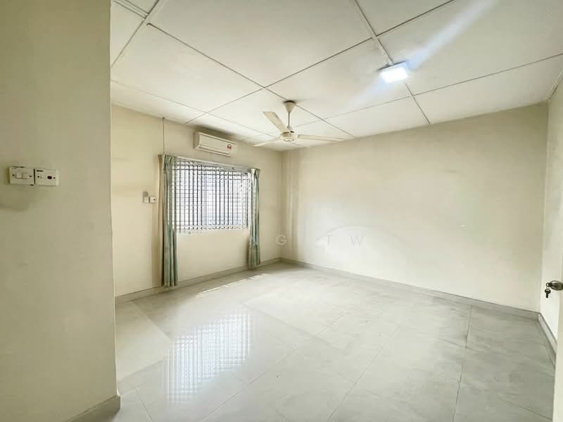 2-storey Terraced House for Sale in Kepong (Kuala Lumpur) - Kiing TW - Bedroom - PropertyGuru.com.my