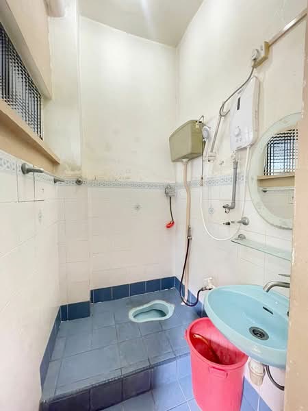 2-storey Terraced House for Sale in Kepong (Kuala Lumpur) - Kiing TW - Bathroom - PropertyGuru.com.my
