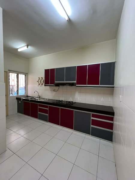 2-storey Terraced House for Sale in Shah Alam (Selangor) - Ping Han Lai - Kitchen - PropertyGuru.com.my