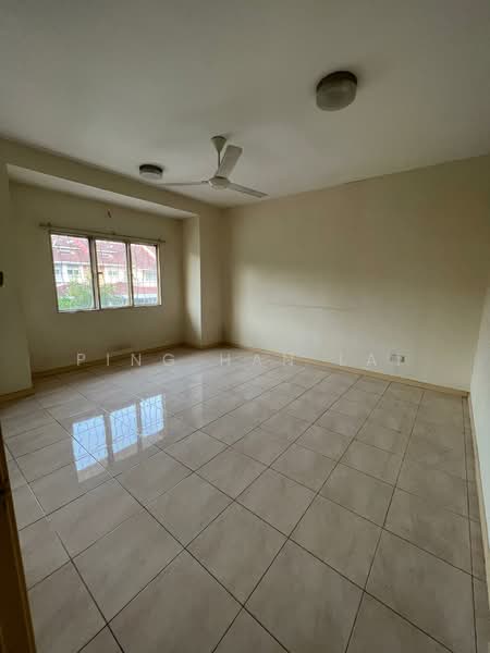 2-storey Terraced House for Sale in Shah Alam (Selangor) - Ping Han Lai - Living Room - PropertyGuru.com.my