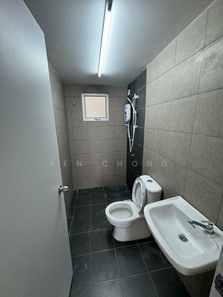 Condominium for Rent at Residensi Dutamas Dahlia - Ken Chong - Bathroom - PropertyGuru.com.my