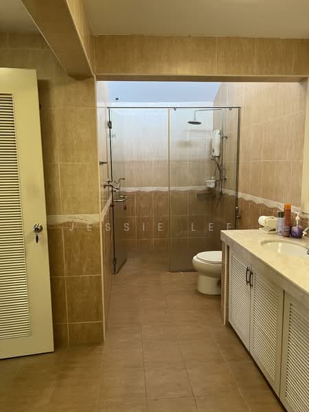 Rumah Teres 2 Tingkat untuk Dijual di Subang Jaya (Selangor) - Jessie Lee - Bathroom - PropertyGuru.com.my