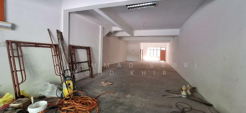 Shop for Rent in Bandar Baru Salak Tinggi (Sepang) - Mohammad Sabri Mohd Khir - Interior - PropertyGuru.com.my