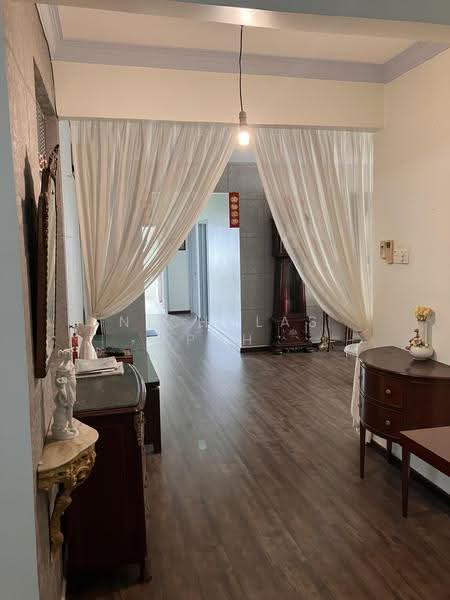 Kondominium untuk Dijual di Damaipuri - Nicholas Poh - Corridor - PropertyGuru.com.my