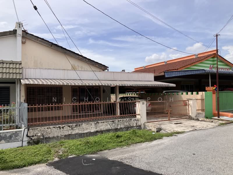Semi-Detached House for Sale in Ipoh (Perak) - Nicholas Poh - Exterior - PropertyGuru.com.my