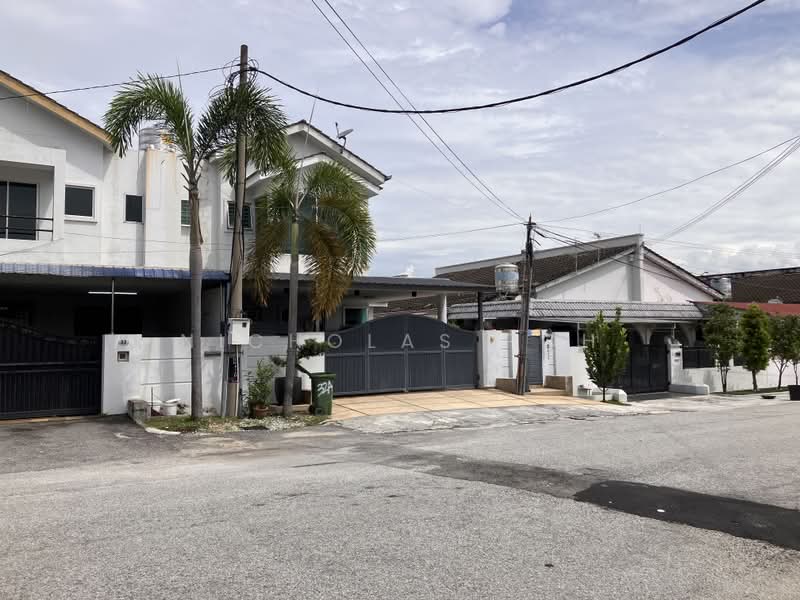 Semi-Detached House for Sale in Ipoh (Perak) - Nicholas Poh - Exterior - PropertyGuru.com.my