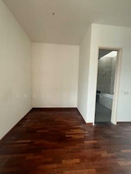 walk in wardrobe area