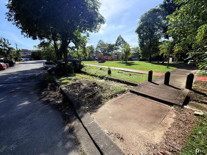 2-storey Terraced House for Sale in Seri Kembangan (Selangor) - Endy Hidayat - Exterior - PropertyGuru.com.my