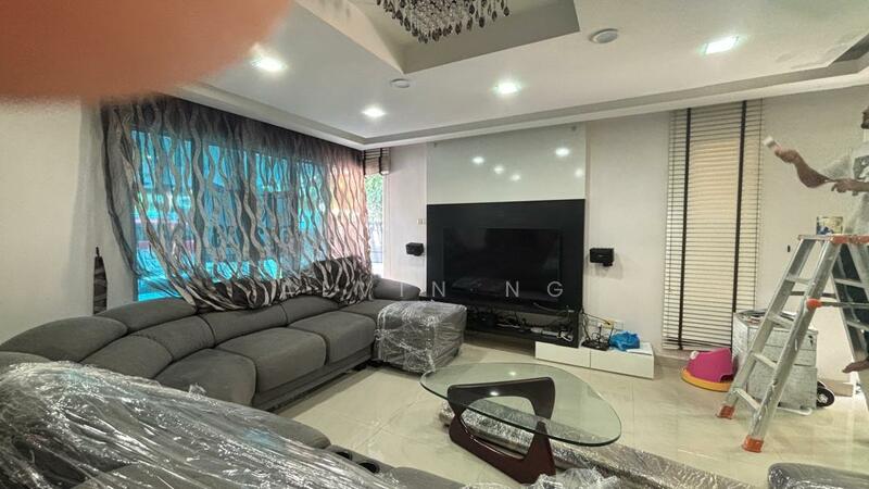 Rumah Kluster untuk Dijual di Rawang (Selangor) - Alvin Ng - Living Room - PropertyGuru.com.my