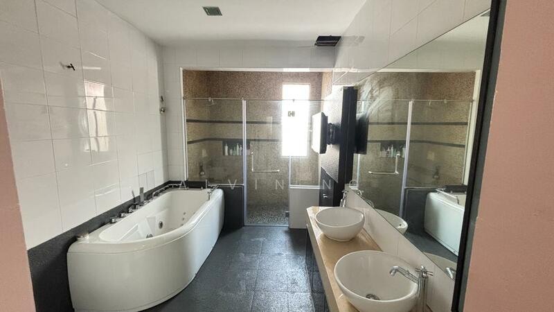Rumah Kluster untuk Dijual di Rawang (Selangor) - Alvin Ng - Bathroom - PropertyGuru.com.my