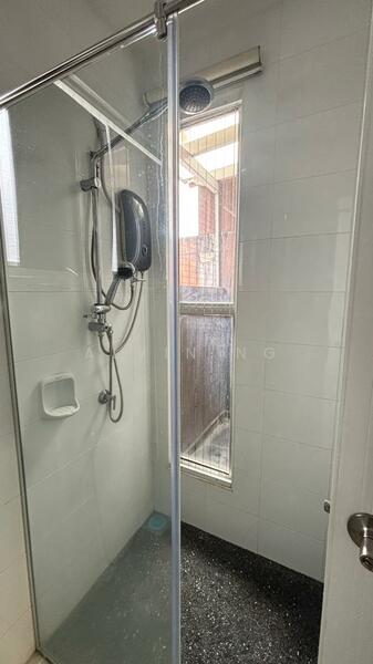 Rumah Kluster untuk Dijual di Rawang (Selangor) - Alvin Ng - Bathroom - PropertyGuru.com.my