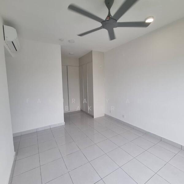 Condominium for Rent at E'Island Lake Haven - Fakurazy Abu Bakar - Bedroom - PropertyGuru.com.my