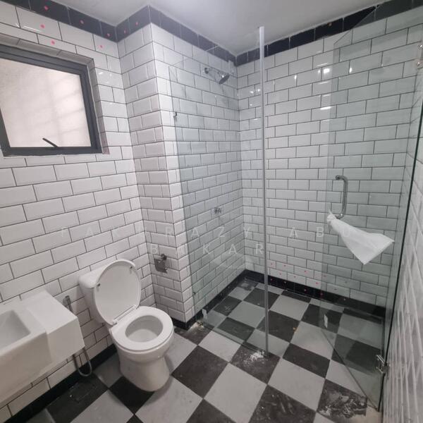Condominium for Rent at E'Island Lake Haven - Fakurazy Abu Bakar - Bathroom - PropertyGuru.com.my