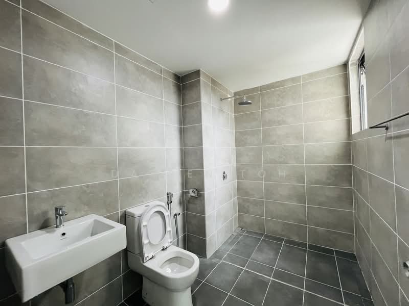 The Louvre @ Country Heights untuk Untuk Dijual - RM 600,000, Mac 2026 - Bathroom - PropertyGuru.com.my