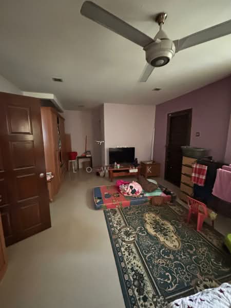 2-storey Terraced House for Sale in Taman Sri Endah (Sri Petaling) - LOW WK - Living Room - PropertyGuru.com.my
