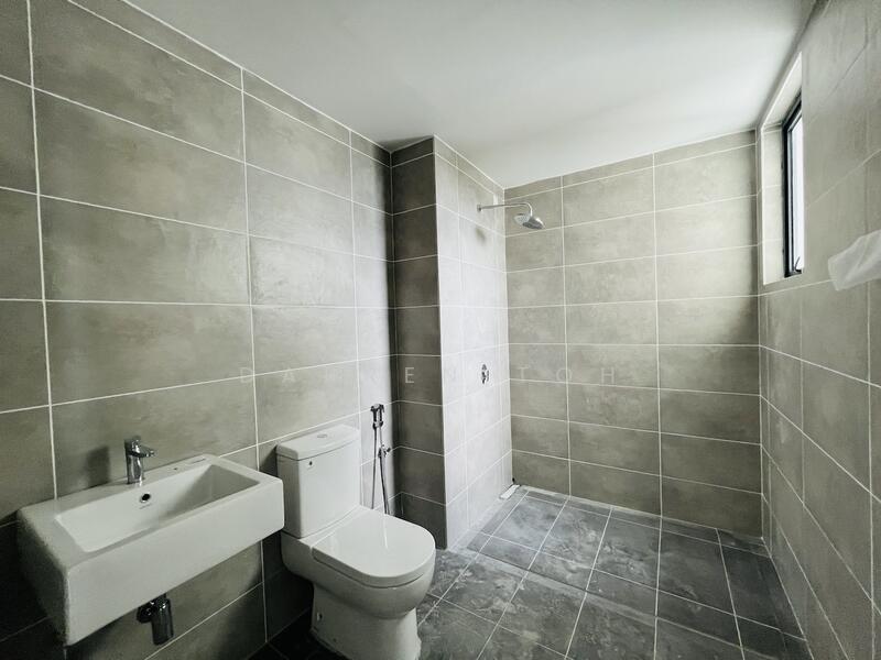 Service Residence for Rent at Serviced Residence @ The Louvre @ Country Heights - Darren Toh - Bathroom - PropertyGuru.com.my