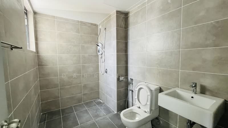 Service Residence for Rent at Serviced Residence @ The Louvre @ Country Heights - Darren Toh - Bathroom - PropertyGuru.com.my