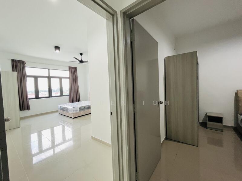 Service Residence for Rent at Serviced Residence @ The Louvre @ Country Heights - Darren Toh - Bedroom - PropertyGuru.com.my