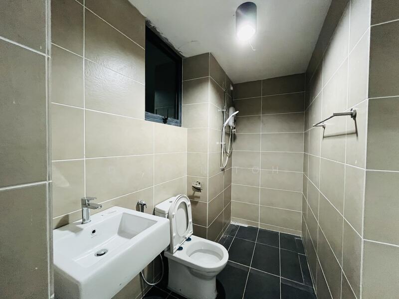 Service Residence for Rent at Serviced Residence @ The Louvre @ Country Heights - Darren Toh - Bathroom - PropertyGuru.com.my