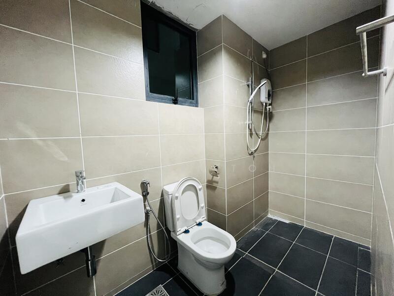 Service Residence for Rent at Serviced Residence @ The Louvre @ Country Heights - Darren Toh - Bathroom - PropertyGuru.com.my