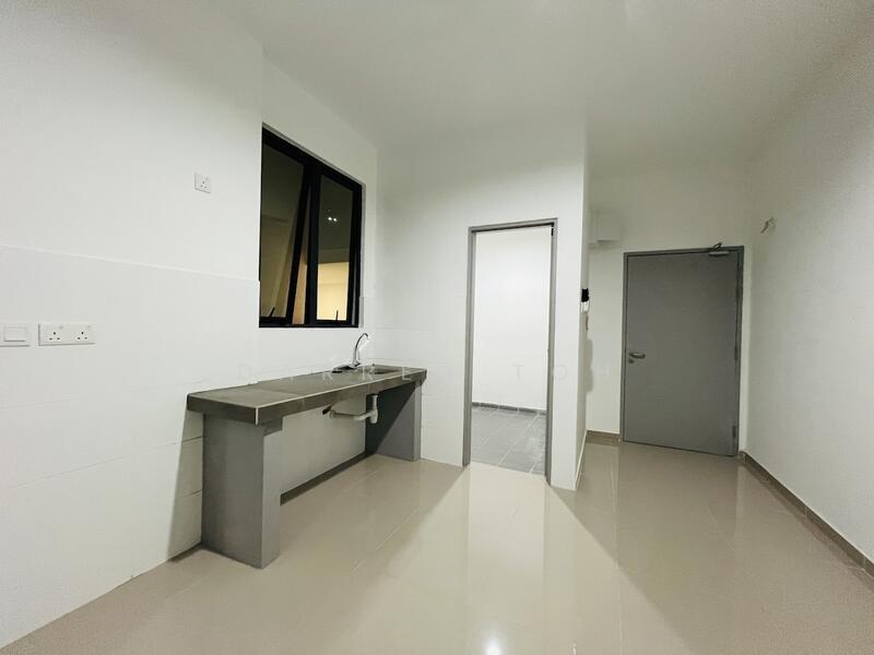 Service Residence for Rent at Serviced Residence @ The Louvre @ Country Heights - Darren Toh - Kitchen - PropertyGuru.com.my