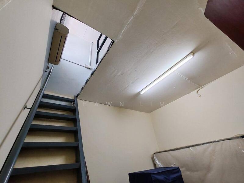 1-storey Terraced House for Sale in Taman Puteri Wangsa (Ulu Tiram) - Shawn Lim - Corridor - PropertyGuru.com.my