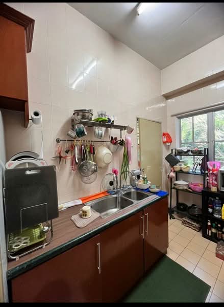 Kondominium untuk Dijual di Greenview Residence - Wesley Fu - Kitchen - PropertyGuru.com.my