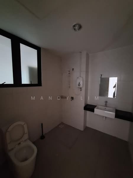 Kondominium untuk Dijual di Serin Residency - Mandy Lim - Bathroom - PropertyGuru.com.my