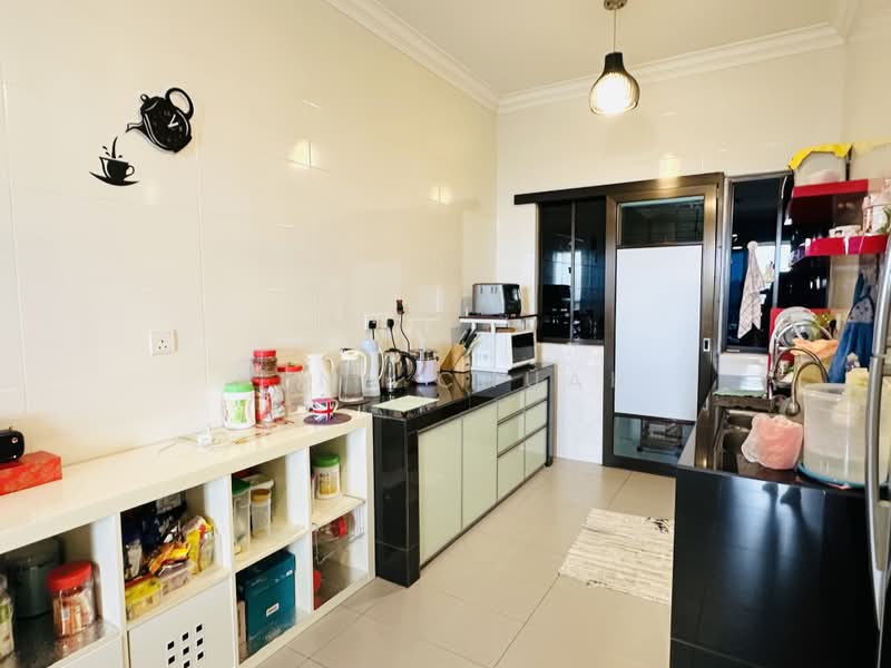 Condominium for Sale at Armanee - Hena Chuah - Kitchen - PropertyGuru.com.my