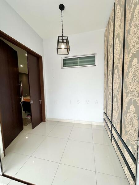 For Sale - 1080 Residence