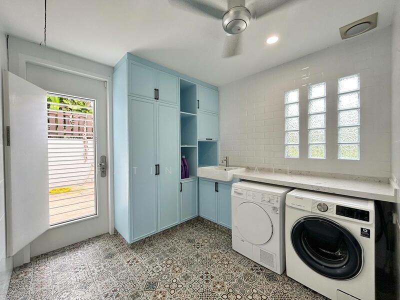 For Sale - 1080 Residence