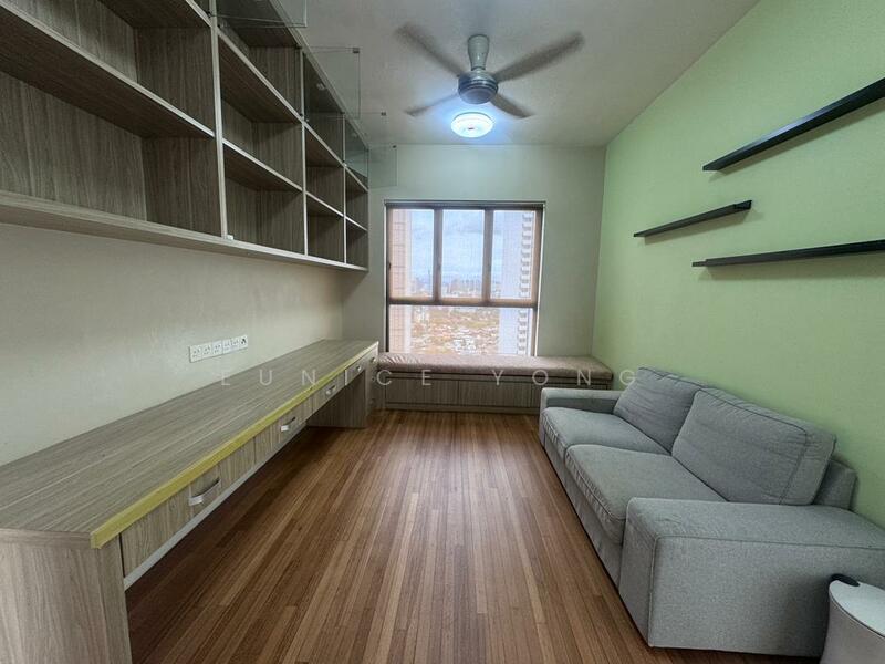 Untuk Disewa - Five Stones