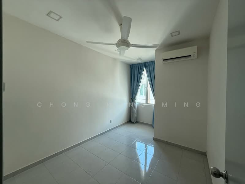 3-storey Terraced House for Sale in Seremban (Negeri Sembilan) - Chong Ming Ming - Bedroom - PropertyGuru.com.my