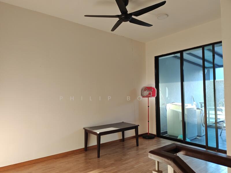 Cluster House for Sale in Taman Adda Heights (Tebrau) - Philip Book - Living Room - PropertyGuru.com.my