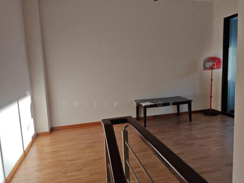 Cluster House for Sale in Taman Adda Heights (Tebrau) - Philip Book - Corridor - PropertyGuru.com.my